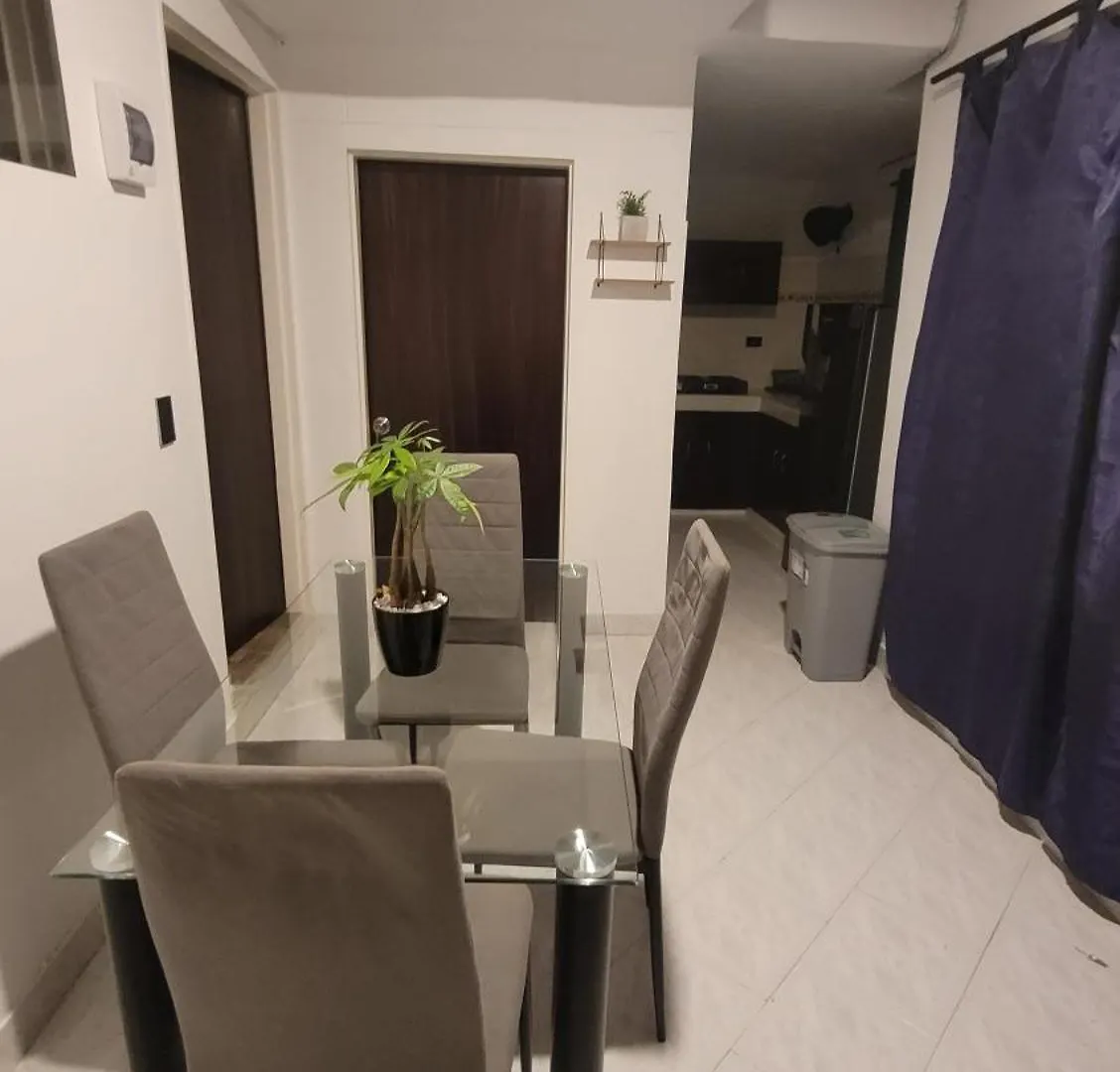 La Familia Hostel - Manila Medellin