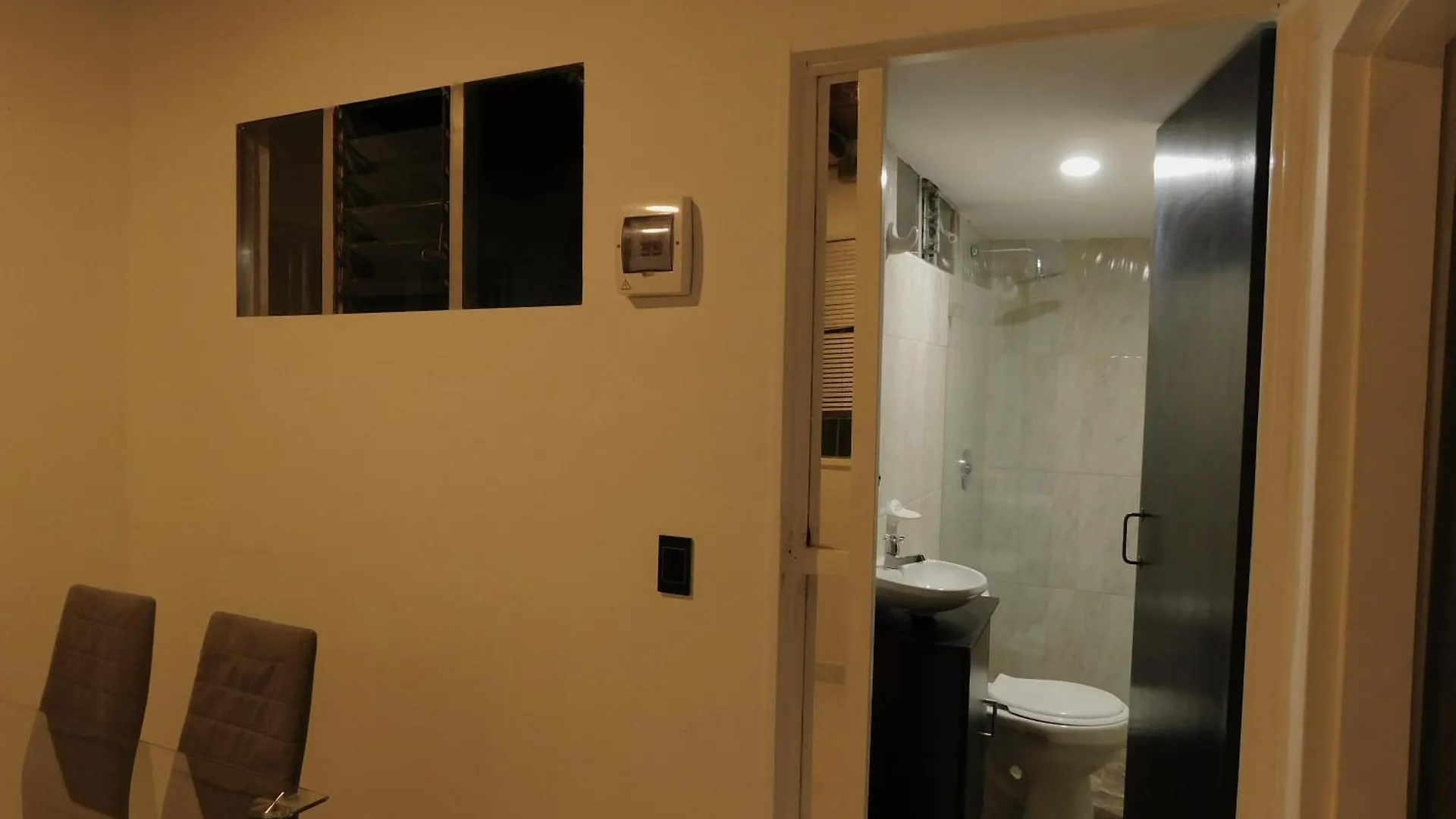 La Familia Hostel - Manila Medellin