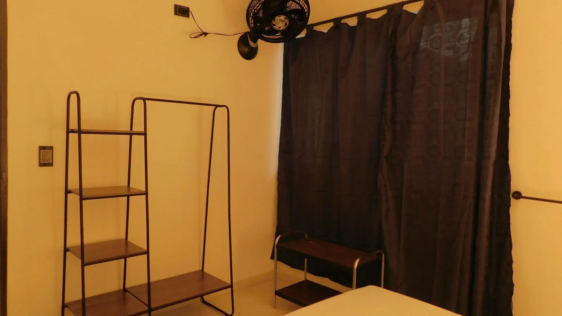 La Familia Hostel - Manila Medellin