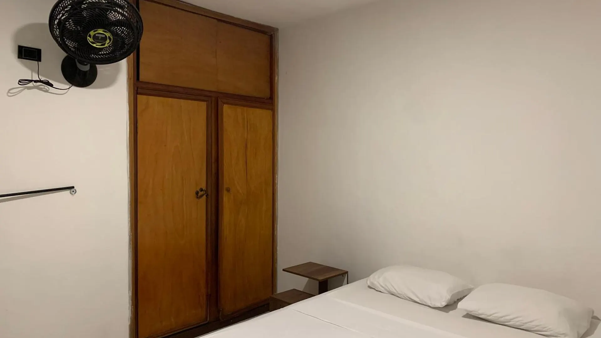 La Familia Hostel - Manila Medellín Colombie